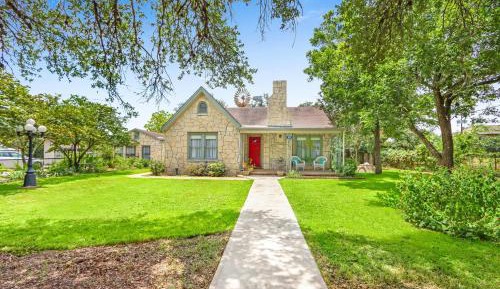 Three-Bedroom Vacation Home 