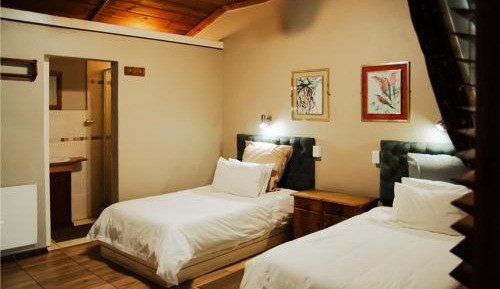 Twin Room with Private Bathroom