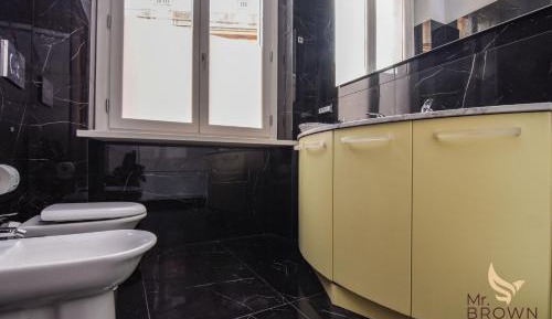 Three-Bedroom Deluxe Apartment