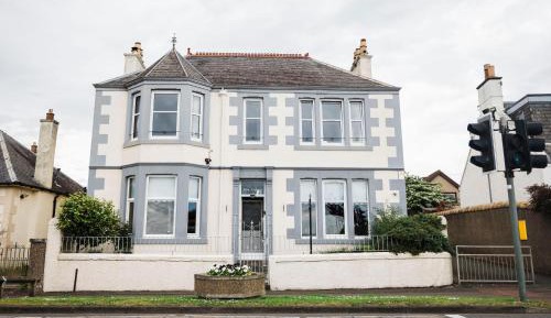 Family Room with Sea View