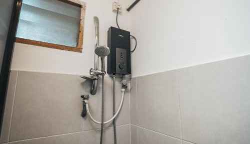 18-Beds Mixed Dormitory (Capsule Style)