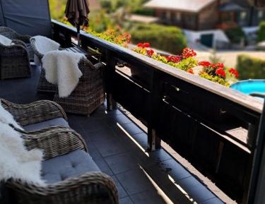 Three-Bedroom Apartment with Balcony