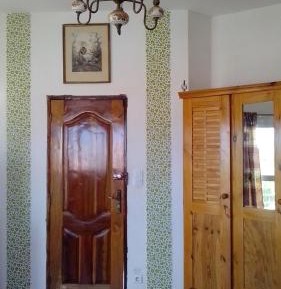 One-Bedroom Apartment with Sea View