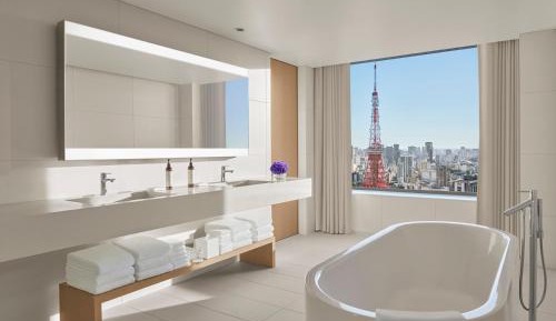 Tower Suite, 1 Bedroom Larger Suite, 1 King, City view