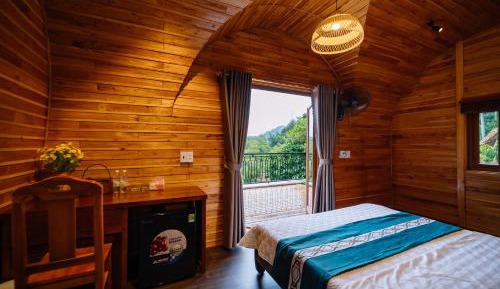 Bungalow with Garden View