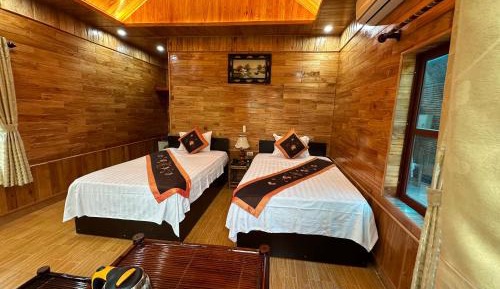 Twin Room with Shower