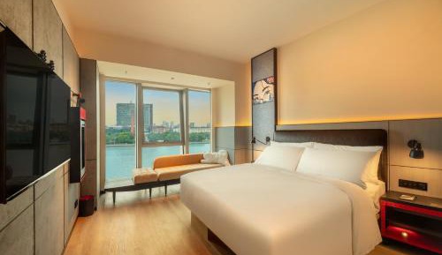 River View King Room