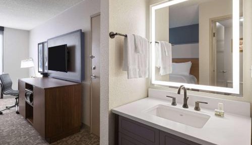 Double Room with Full Bed and Bathtub with Grab Bars - Mobility Accessible/Non-Smoking