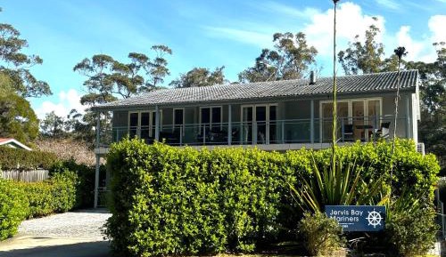 Queen Room with Balcony and Bay View (Adult only)