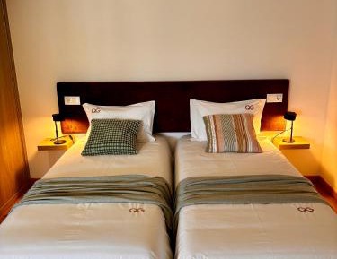 Twin Room with Mountain View