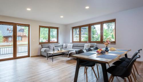 One-Bedroom Apartment with Terrace