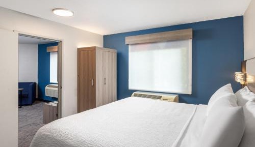 King Suite with Sofa Bed