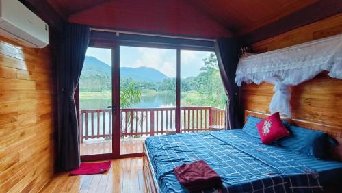 Bungalow - Water Front 