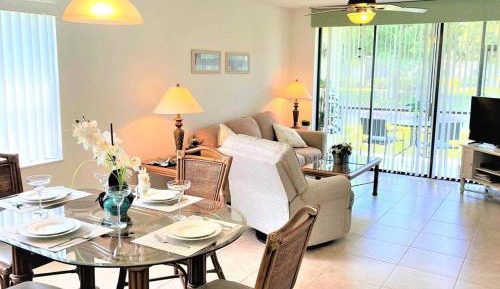 Two-Bedroom Apartment with Lake View