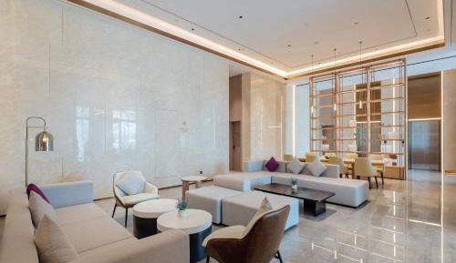 Deluxe King Suite