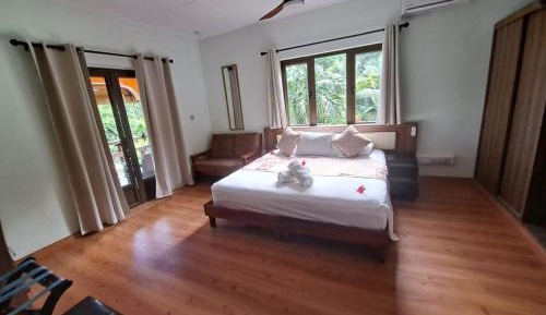 Double or Twin Room with Sea View