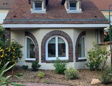 One-Bedroom Apartment with Terrace
