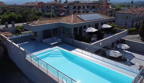 Double Room with Balcony and Sea View
