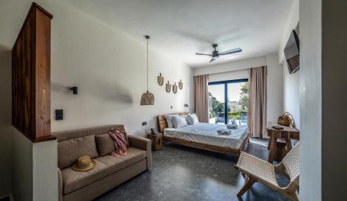 Pool Signature Garden View