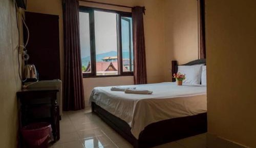 Double Room with Mountain View