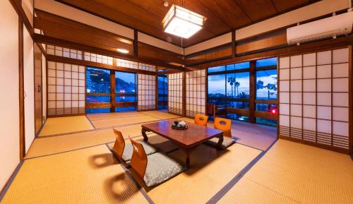 Japanese-Style Family Room - Non-Smoking