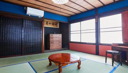 Triple Room with Shared Bathroom