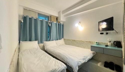 Triple Room with Private Bathroom