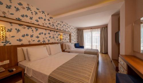 Superior Triple Room