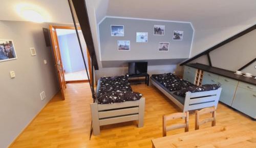 Apartment with Private Bathroom