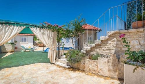 Three-Bedroom Holiday Home 