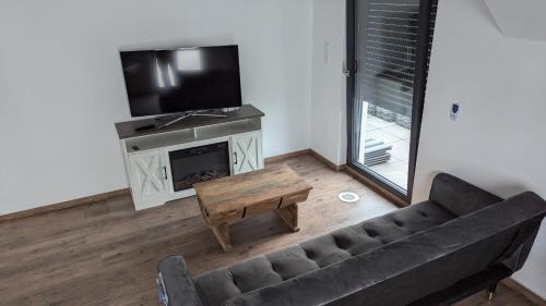 One-Bedroom Apartment with Balcony
