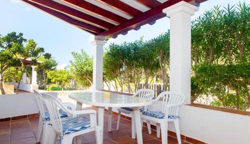 One-Bedroom Bungalow