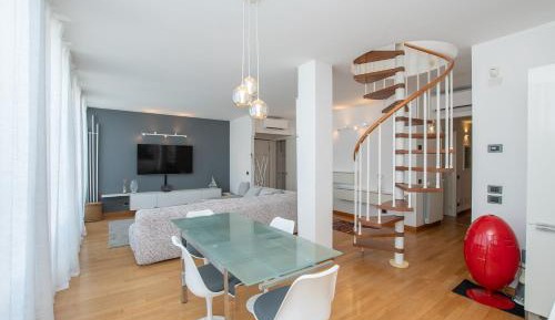 Three-Bedroom Superior Apartment