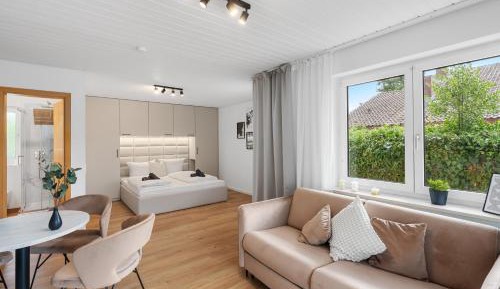 Superior One-Bedroom Apartment with Balcony