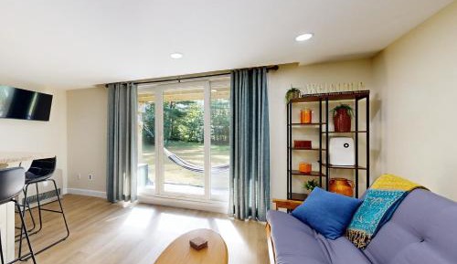 One Bedroom Apartment