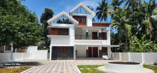 Villa with Garden View