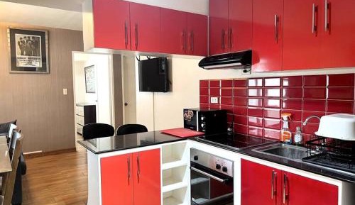 Two-Bedroom Apartment with Mountain View