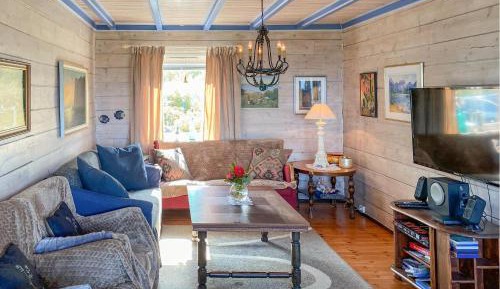 Four-Bedroom Holiday Home