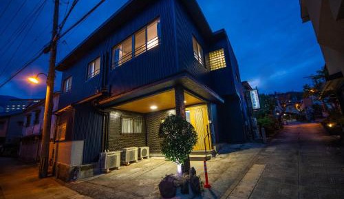 Twin Room with Shared Bathroom