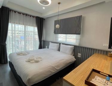 King Suite with Balcony