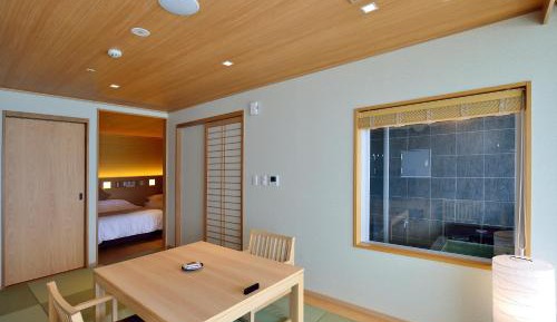 Junior Suite with Private Bathroom - Non-Smoking