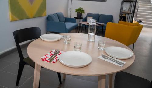 Superior One-Bedroom Apartment