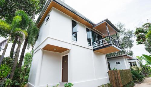 Villa with Private Pool - Split Level