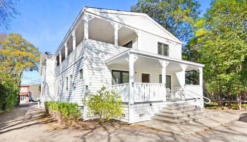 Two-Bedroom Holiday Home