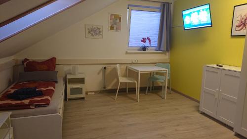 Twin Room with Shared Bathroom