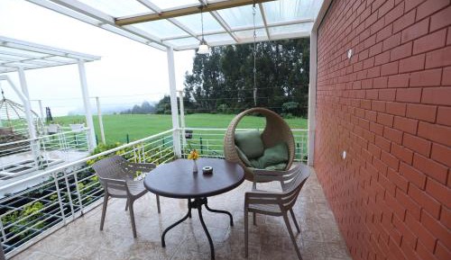 Junior Suite with Balcony