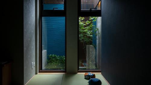 Twin Room with Private Bathroom