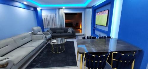 One-Bedroom Deluxe Apartment