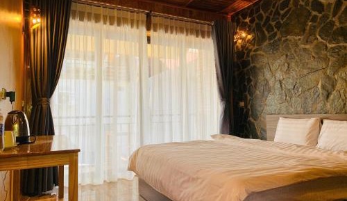 King Room with Balcony