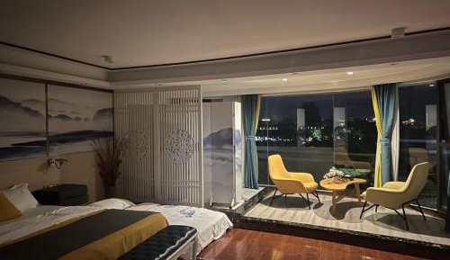 Deluxe Double Room with Bath